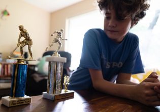 Η μοναδική τρανς αθλήτρια του Κεντάκι δεν επιτρέπεται να παίξει στην ομάδα που δημιούργησε