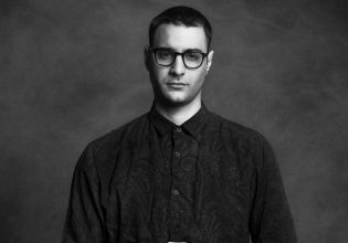 Ίαν Στρατής: Αυτή είναι η μητέρα του – Μοιάζουν σαν δύο σταγόνες νερό!