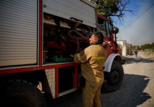 Φωτιά στον Ασπρόπυργο – Πάνω από τα διόδια της Αττική Οδού