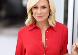 Συγκινεί η Κατερινά Καραβάτου με αναμνήσεις από τα παιδικά της χρόνια