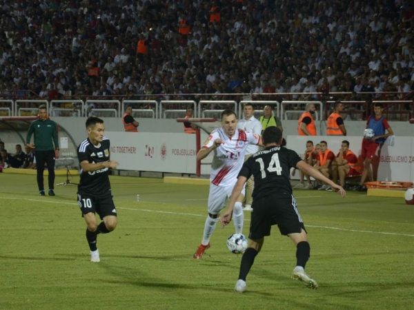 Ολυμπιακός: Με Ζρίνσκι Μόσταρ σε περίπτωση που αποκλειστεί από τη Σλόβαν