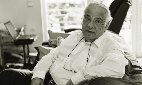 Διονύσης Σιμόπουλος: ο σπουδαίος οδηγός στο ταξίδι της γνώσης