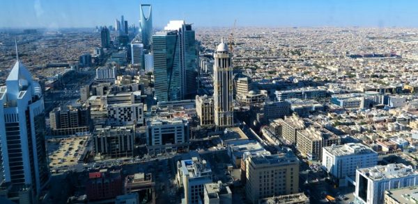 Πετρέλαιο: Σχεδόν διπλασιάστηκαν τα έσοδα της Σαουδικής Αραβίας το δεύτερο τρίμηνο χάρη στο ράλι των τιμών