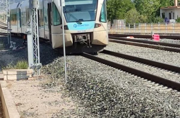 Τρένο: Συγκρούστηκε με αγελάδα και μετά από λίγο εκτροχιάστηκε στη Λαμία