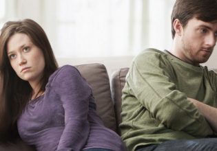 Οι διακοπές «χωρίζουν» ή «ενώνουν» τα ζευγάρια