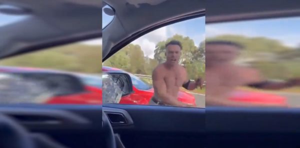 Αυστραλία: Του έκανε το αυτοκίνητο «καλοκαιρινό» επειδή…εμβολιάστηκε – Δείτε το βίντεο