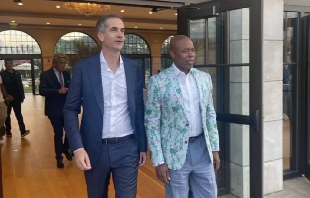 Κώστας Μπακογιάννης: Στη Νέα Υόρκη ο δήμαρχος Αθηναίων