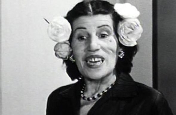 Η Γεωργία Βασιλειάδου με την κόρη της, Φωτεινή, σ’ ένα σπάνιο κλικ