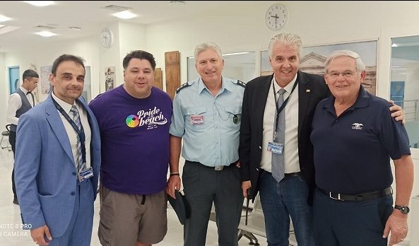 Αλεξανδρούπολη: Οργή του μητροπολίτη για την «ανέμελη ενδυμασία» του αμερικανού πρέσβη, Τσούνη