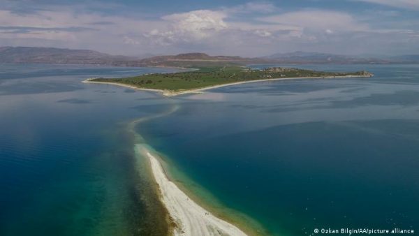 H ξηρασία απειλεί τις λίμνες στην Τουρκία