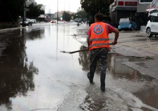 Καιρός: «Πνίγηκε» η Αττική από τα πρωτοβρόχια – Συναγερμός για επιδείνωση τις επόμενες ώρες