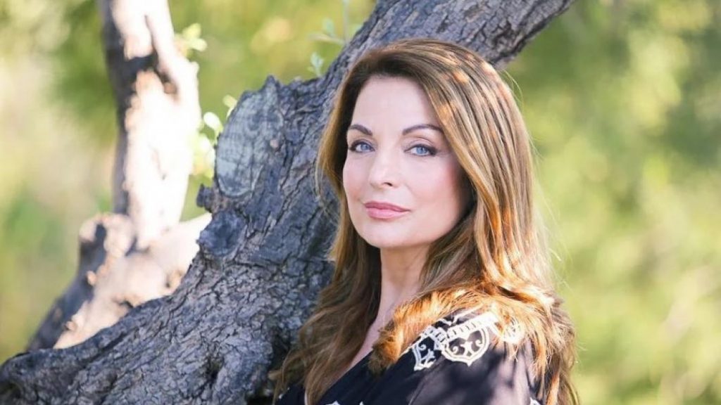 Άντζελα Γκερέκου: Ποζάρει με μαγιό και κλέβει τις εντυπώσεις