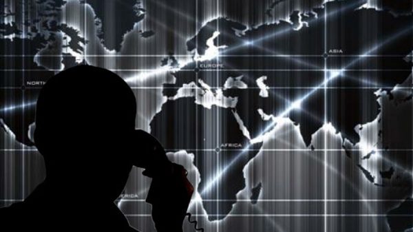 Υπόθεση υποκλοπών: Χρυσόγονος και Βελόπουλος ζητούν απάντηση για το αν παρακολουθούνται