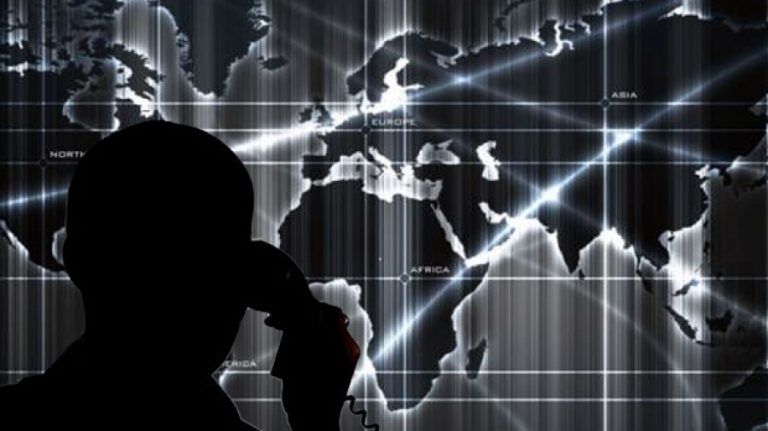 Υπόθεση υποκλοπών: Χρυσόγονος και Βελόπουλος ζητούν απάντηση για το αν παρακολουθούνται