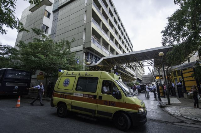 Πειραιάς: Έπαθε θρόμβωση και το ασθενοφόρο την παρέλαβε μετά από… τέσσερις ώρες