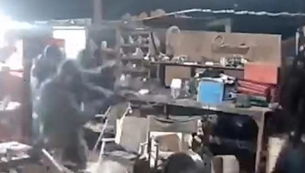 Αγρότης αφόπλισε ληστές που πήγαν να τον εκτελέσουν και τούς πήρε στο κυνήγι