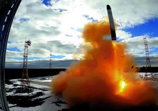 Πέντε κινεζικοί βαλλιστικοί πύραυλοι στην AOZ της Ιαπωνίας, σύμφωνα με το Τόκιο