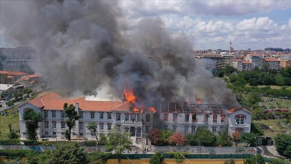 Οικουμενικός Πατριάρχης: Η δήλωσή του για τη φωτιά στο Ελληνικό Νοσοκομείο Μπαλουκλί