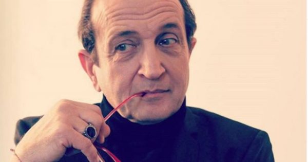 Σπύρος Μπιμπίλας: Εκκλησιαστική ιστοσελίδα τον μηνύει για προσβολή της Παναγίας