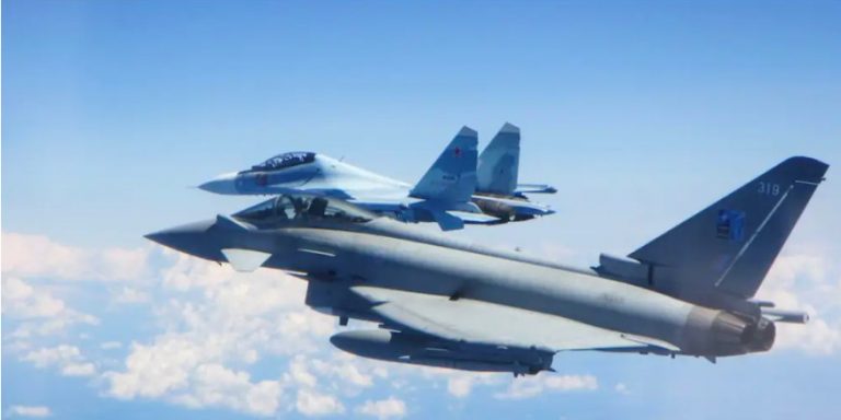 Ρωσία: Αναγκάσαμε βρετανικό αεροσκάφος να βγει από τον εναέριο χώρο μας