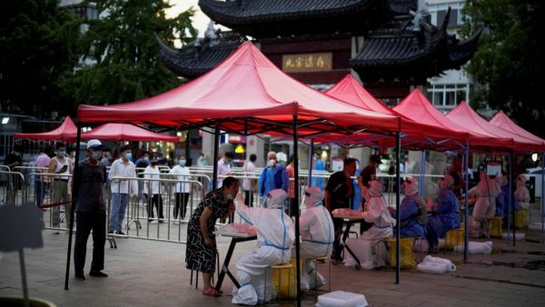 Κίνα: 80.000 τουρίστες έχουν εγκλωβιστεί στο νησί Χαϊνάν μετά τον εντοπισμό κρουσμάτων κοροναϊού