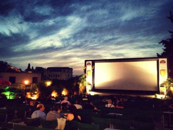 Ηλεία: Πρόεδρος κοινότητας κάλεσε την αστυνομία σε προβολή ταινίας που έκρινε παράνομη