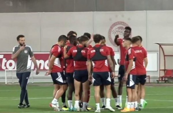 Ολυμπιακός: Η παρουσίαση του Κορμπεράν – «Ποια παρουσίαση, έχουμε μάχη την Πέμπτη» [pic]