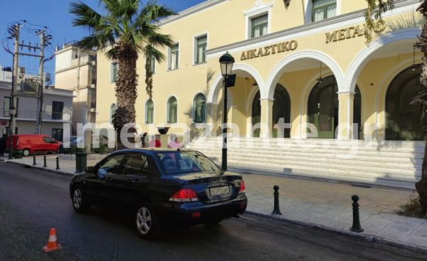 Ζάκυνθος: Στον εισαγγελέα ο γυναικοκτόνος – «Φταίμε κι εμείς», λέει ο γιος του θύματος