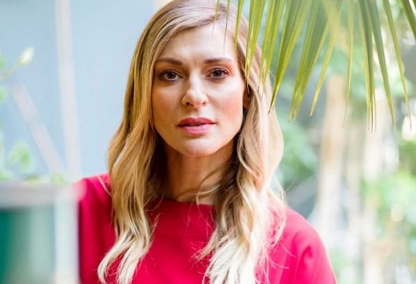 Ζέτα Δούκα: Η μεγάλη αλλαγή στην εξωτερική της εμφάνιση που μας άφησε άφωνους