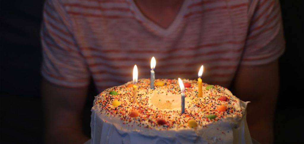 Οι έρευνες λένε ότι η δεκαετία των 40 είναι η πιο δυστυχισμένη ηλικία του σύγχρονου ανθρώπου