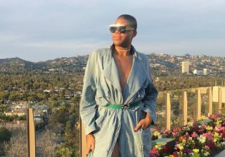 Ο γιος του Μάτζικ Τζόνσον έκλεψε τις εντυπώσεις στη Μύκονο με ψηλοτάκουνα και μπικίνι