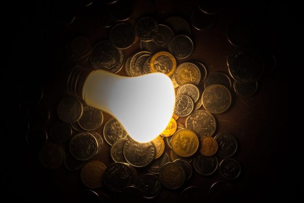 ΡΑΕ: Ζητά λογαριασμούς «καρμπόν» από τους παρόχους ρεύματος