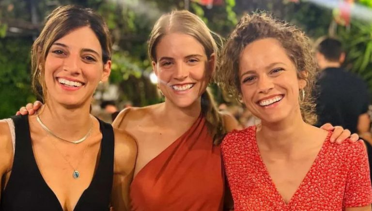 Τρίγγου, Μιχαλάκη, Χειλά, οι τρεις κολλητές στην Επίδαυρο