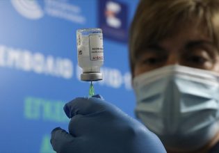 Αντίστροφη μέτρηση για το νέο ενισχυμένο εμβόλιο