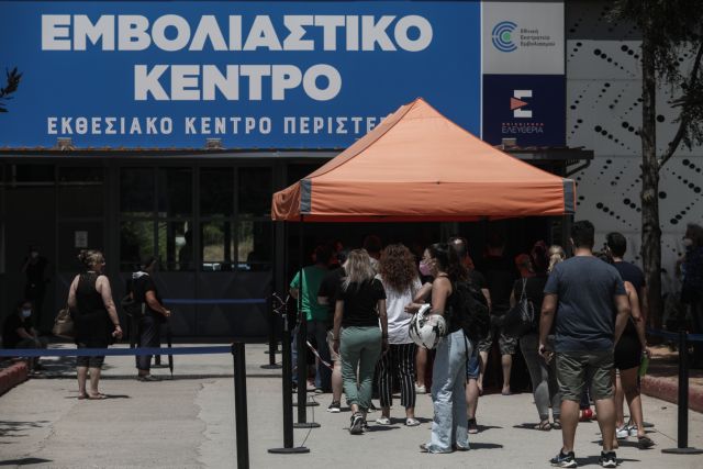 Πλεύρης: Τα νέα εμβόλια θα προστατεύουν και από τη νόσηση με κοροναϊό