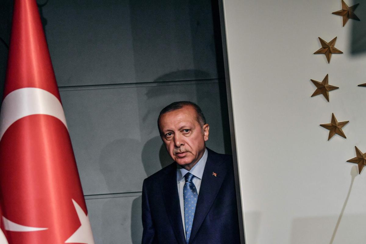Tagesspiegel: «Ο Ερντογάν αφήνει να ρεύσουν τα ρούβλια του Πούτιν - Αυξάνεται η εξάρτηση της Τουρκίας από τη Ρωσία»