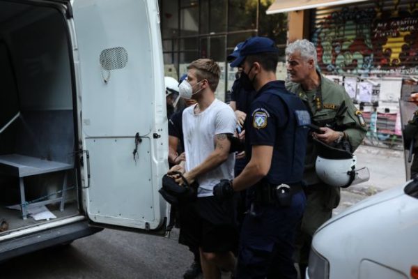 ΝΔ: Ο ΣΥΡΙΖΑ είναι υπέρ ή κατά του σταθμού μετρό στα Εξάρχεια;