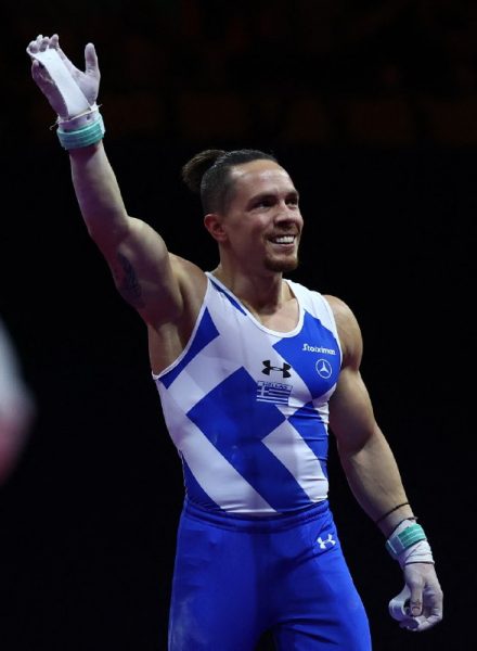 Λευτέρης Πετρούνιας: Φτιαγμένος από «χρυσό», μαχητής και ανίκητος