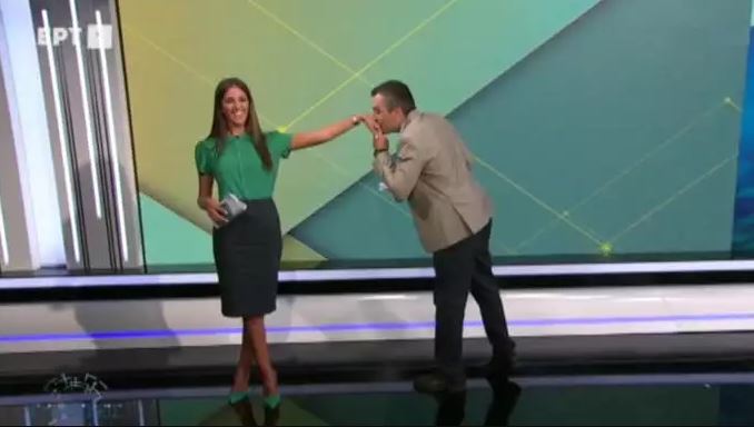 Κωνσταντίνα Κλοκοτάρα: Δεν έφευγε από το πλατό της ΕΡΤ αν δεν της φιλούσε το χέρι ο Κώστας Παπαχλιμίντζος