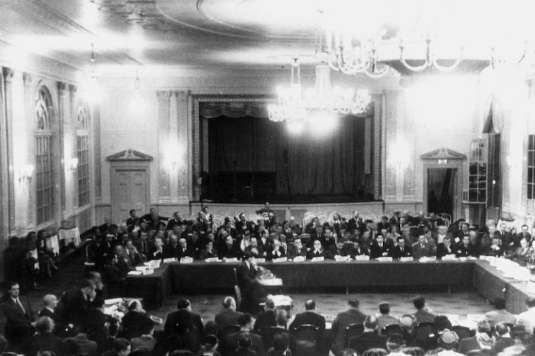 Swiss Re: Ο αργός θάνατος της παγκόσμιας οικονομικής τάξης