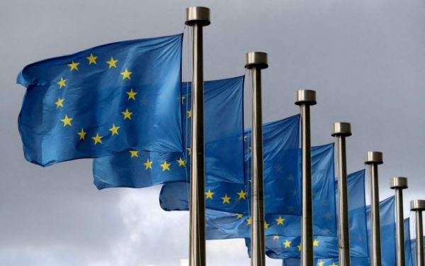 Ευρωζώνη: Σε χαμηλό 19 μηνών η οικονομική εμπιστοσύνη