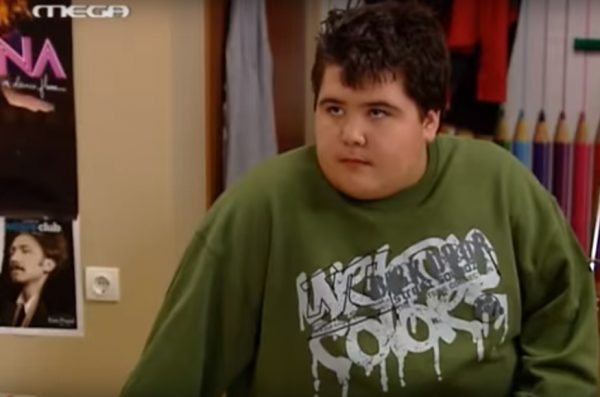 Θυμάστε τον μικρό Πέτρο Μπαλαφούτη από την «Πολυκατοικία» – Έχασε 50 κιλά και είναι αγνώριστος