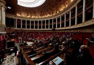 Γαλλία: Η Βουλή ενέκρινε τα πρωτόκολλα ένταξης Σουηδίας και Φινλανδίας στο ΝΑΤΟ