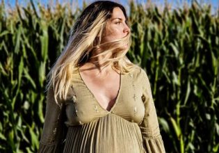 Μαντώ Γαστεράτου: Φωτογραφίζει τη νεογέννητη κόρη της και το Instagram «λιώνει»