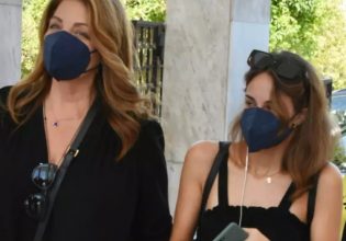 Άντζελα Γκερέκου: Έβγαλε τα μαύρα ρούχα ένα χρόνο μετά τον θάνατο του Τόλη Βοσκόπουλου
