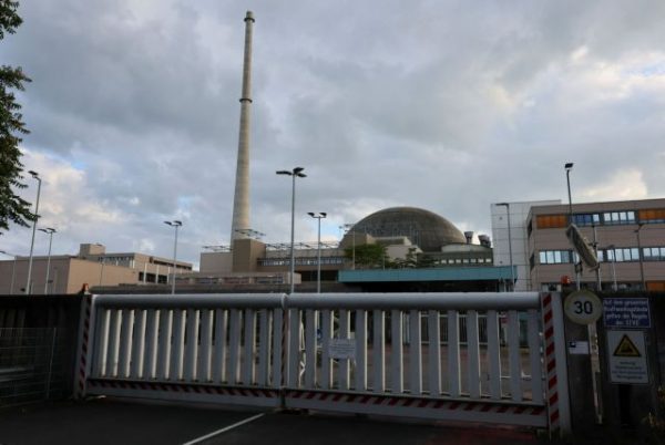 WSJ: Η Γερμανία παρατείνει τη λειτουργία των τριών τελευταίων πυρηνικών σταθμών