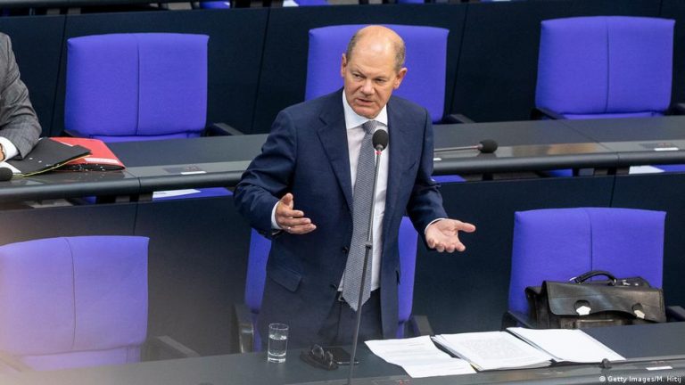 Γερμανία: Υπό πίεση ο Σολτς μετά τις νέες αποκαλύψεις για το σκάνδαλο Cum-Ex