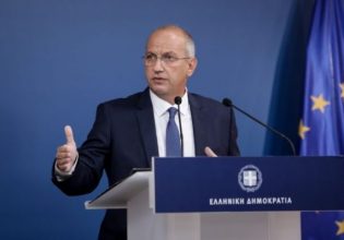 Οικονόμου: Απάντησε στη δήλωση Ανδρουλάκη – «Δεν συνεχίζουμε τη στείρα ανταλλαγή δηλώσεων»