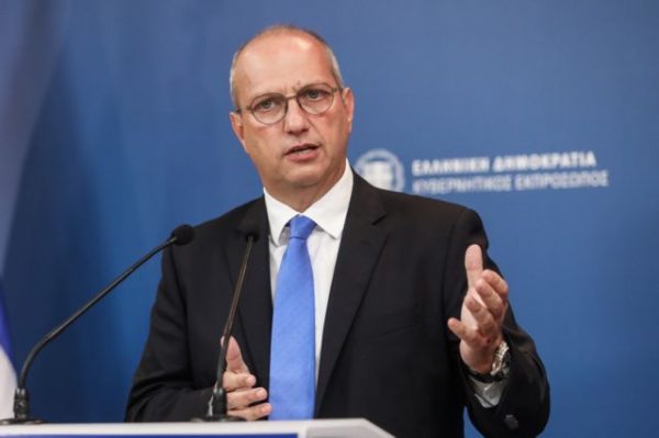 Οικονόμου: Δεν μπορεί να γίνονται φέιγ βολάν οι λόγοι για τις νόμιμες επισυνδέσεις