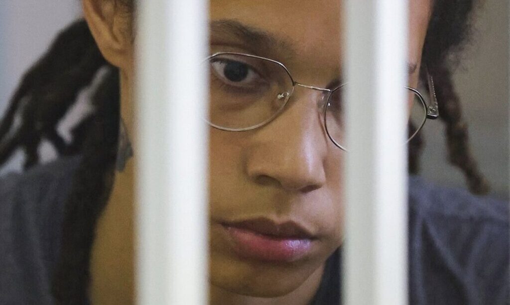 Μπρίτνεϊ Γκράινερ: Κρίθηκε ένοχη από ρωσικό δικαστήριο για λαθρεμπόριο ναρκωτικών – Καταδικάστηκε σε 9 χρόνια κάθειρξη